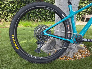 Used Yeti Arc - Custom Build 2022 Mountainbike, Blue, 29 — image 2 of 7