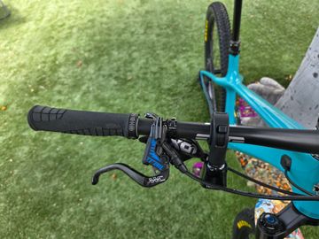 Used Yeti Arc - Custom Build 2022 Mountainbike, Blue, 29 — image 4 of 7