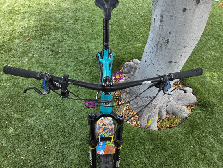 Used Yeti Arc - Custom Build 2022 Mountainbike, Blue — image 3 of 7