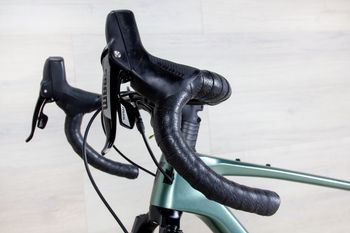 Used Giant Revolt X Advanced Pro 2 2025 Road & Gravel, Green — image 15 of 16