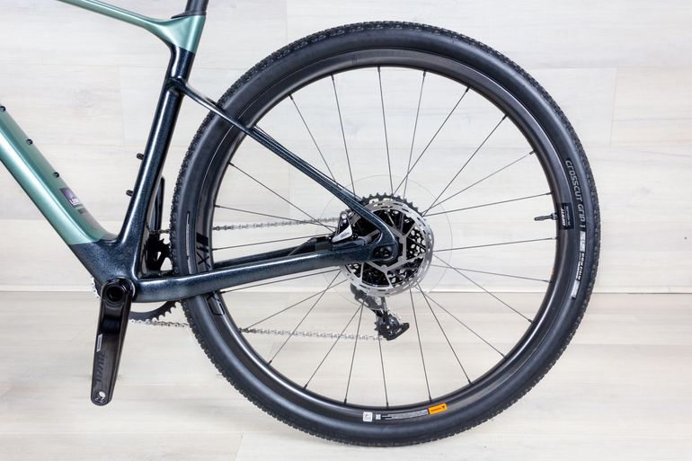 Used Giant Revolt X Advanced Pro 2 2025 Road & Gravel, Green — image 11 of 16
