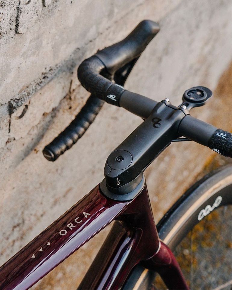 Used Orbea ORCA M10iLTD PWR 2024 2024 Road & Gravel, Rojo — image 4 of 8