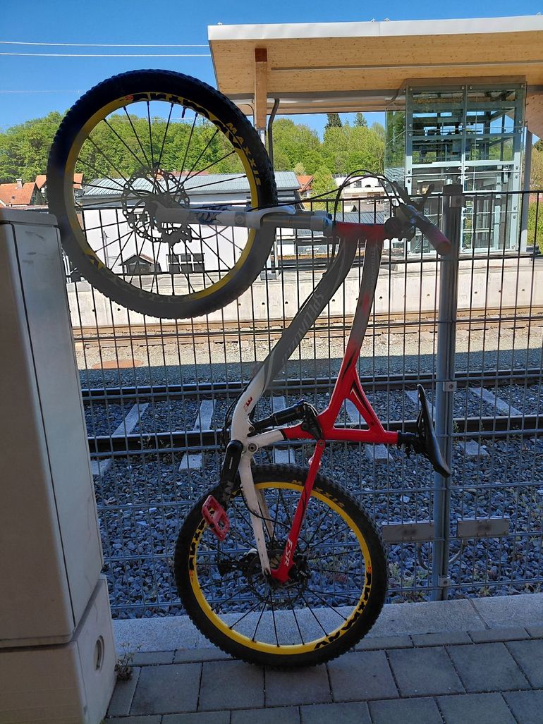 Used Specialiced Specialiced Custom SRAM GX 2018 Mountainbike — image 6 of 15