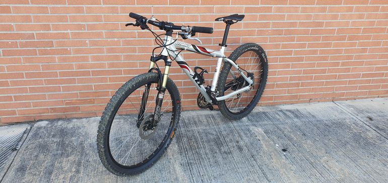 Used Giant XTC4 2007 2007 Mountainbike, Light Gray — image 4 of 11