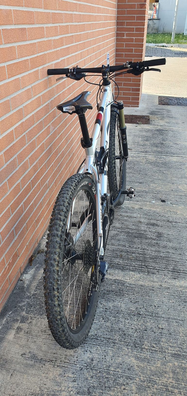 Used Giant XTC4 2007 2007 Mountainbike, Light Gray — image 5 of 11