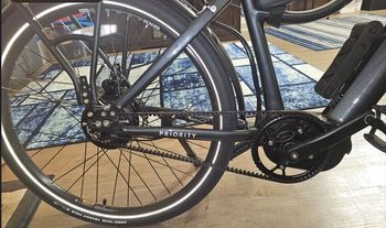 Used Priority CURRENT E-BIKE 2023 2023 Urban, Black — image 3 of 4