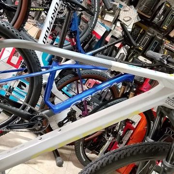 Używany Orbea alma Custom Shimano Deore 2024 Mountainbike — zdjęcie 6 z 7