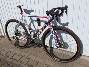 Used Stevens Super prestige Shimano Ultegra Di2 2013 Road & Gravel, White — image 4 of 8
