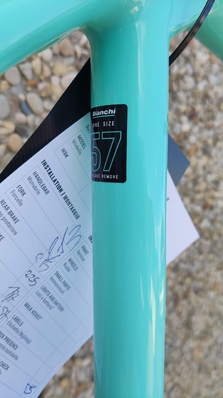 Used Bianchi Specialissima - Dura Ace Di2 2023 2023 Road & Gravel — image 4 of 25