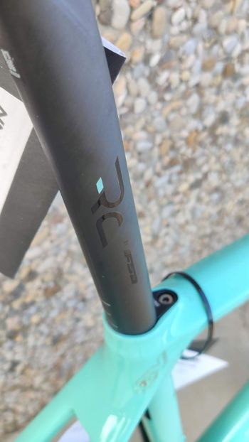 Used Bianchi Specialissima - Dura Ace Di2 2023 2023 Road & Gravel — image 18 of 25