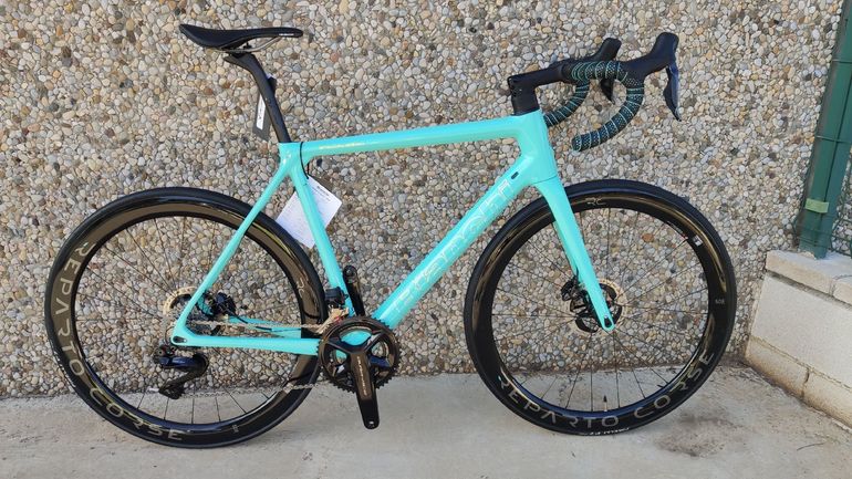Used Bianchi Specialissima - Dura Ace Di2 2023 2023 Road & Gravel — image 1 of 25