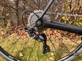 Used Specialized Men's Tarmac Elite 2018 2018 Road & Gravel, Black — image 6 of 8