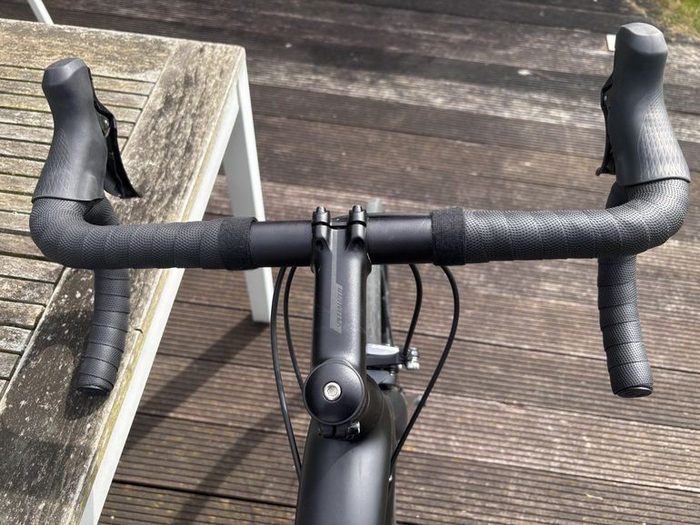 Used Specialized Men's Tarmac Elite 2018 2018 Road & Gravel, Black — image 3 of 8