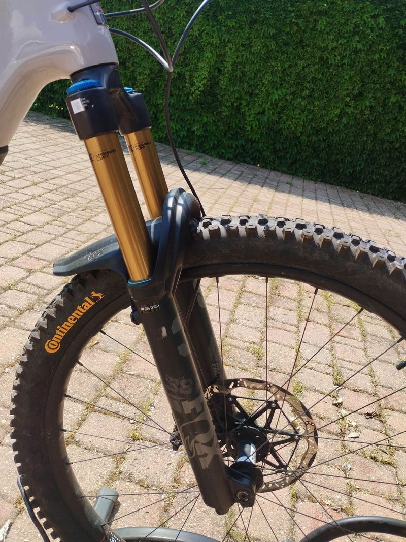Used Santa Cruz Nomad SRAM X01 Eagle 2024 Mountainbike, Purple — image 3 of 7
