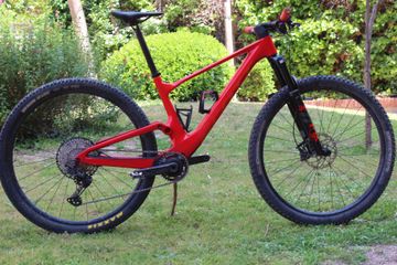 Gebrauchtes Scott Spark Shimano Deore XT 2022 Mountainbike, Rot — Bild 1 von 7