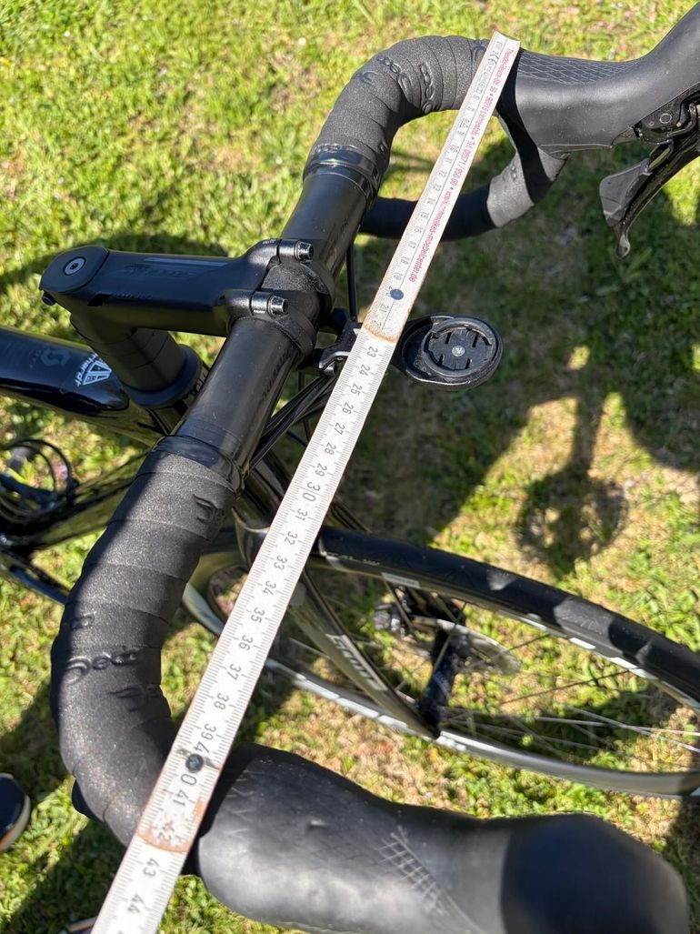 Used Scott Addict Shimano Dura Ace 2017 Road & Gravel, Schwarz — image 6 of 7