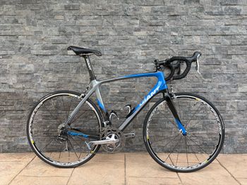 Used Giant Giant Defy Advanced 2016 Road & Gravel