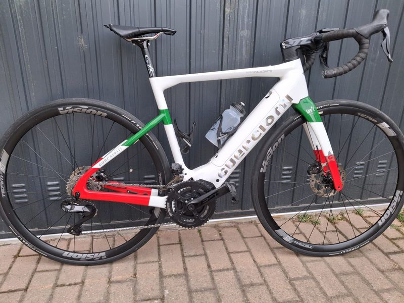 GUERCIOTTI Bikes Custom Shimano Ultegra Di2 2025 Road & Gravel d'occasion — image 4 sur 7