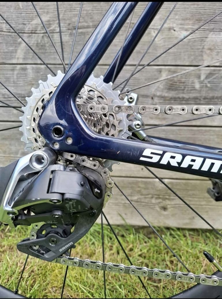 Used Trek Émonda SLR 9 eTap 2023 2023 Road & Gravel, Red — image 7 of 8