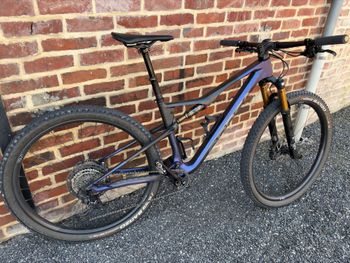 Used Orbea OIZ M-PRO 2024 2024 Mountainbike, Viola — image 2 of 5