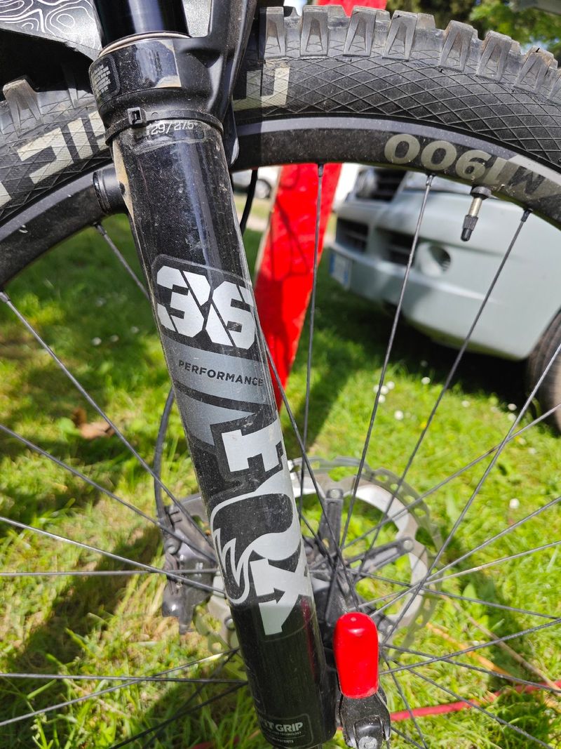 Used Focus JAM 8.9 2022 2022 Mountainbike, Blue, 29 — image 4 of 11