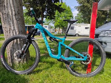Used Focus JAM 8.9 2022 2022 Mountainbike, Blue, 29 — image 2 of 11