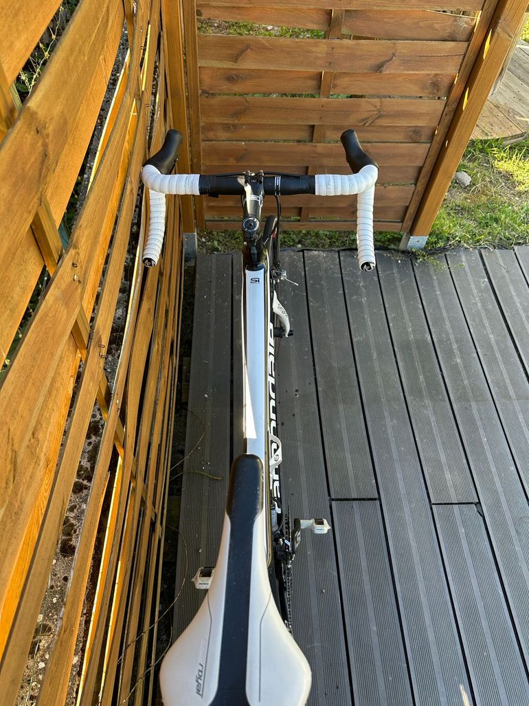 Used Cannondale Synapse Carbon 105 2018 2018 Road & Gravel — image 15 of 17