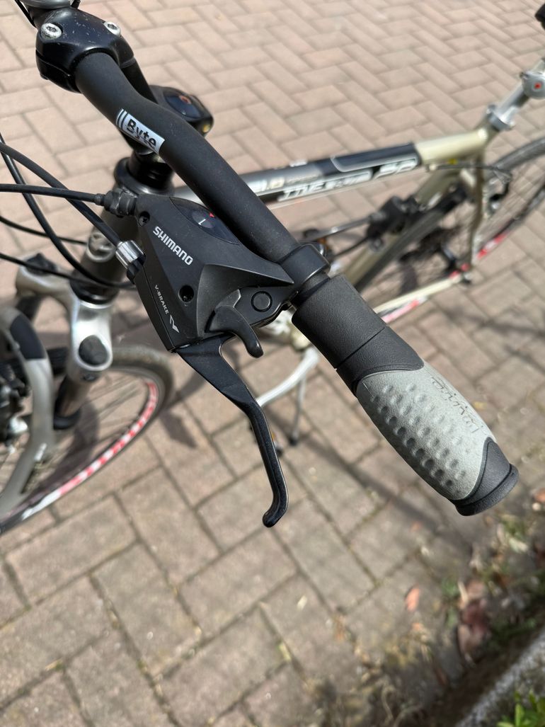 Used Atala Bici Trekking Atala Time Out 28” – 21 Velocità Shimano – Telaio Alluminio 2009 Urban, Light Gray — image 4 of 12