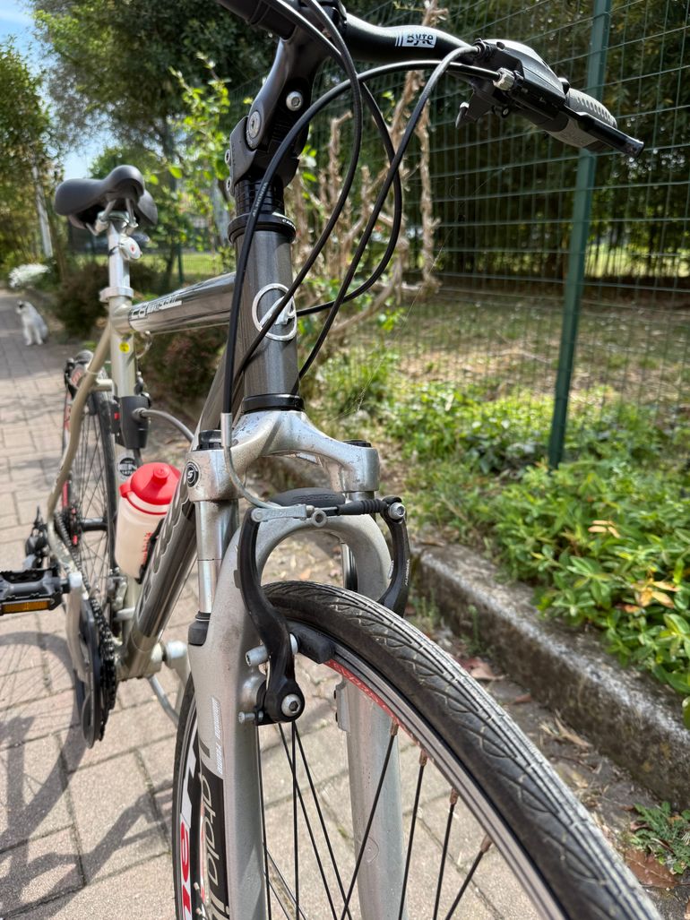 Used Atala Bici Trekking Atala Time Out 28” – 21 Velocità Shimano – Telaio Alluminio 2009 Urban, Light Gray — image 8 of 12