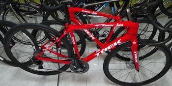 Used Trek Émonda SLR 8 2018 2018 Road & Gravel, Red — image 4 of 4