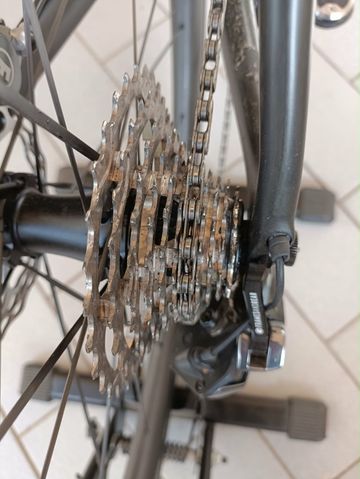 Used Specialized Tarmac Shimano Dura Ace Di2 2018 Road & Gravel, Black — image 20 of 28
