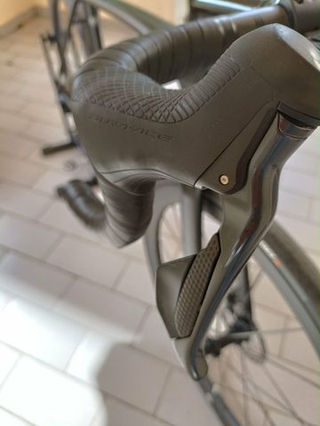Used Specialized Tarmac Shimano Dura Ace Di2 2018 Road & Gravel, Black — image 25 of 28