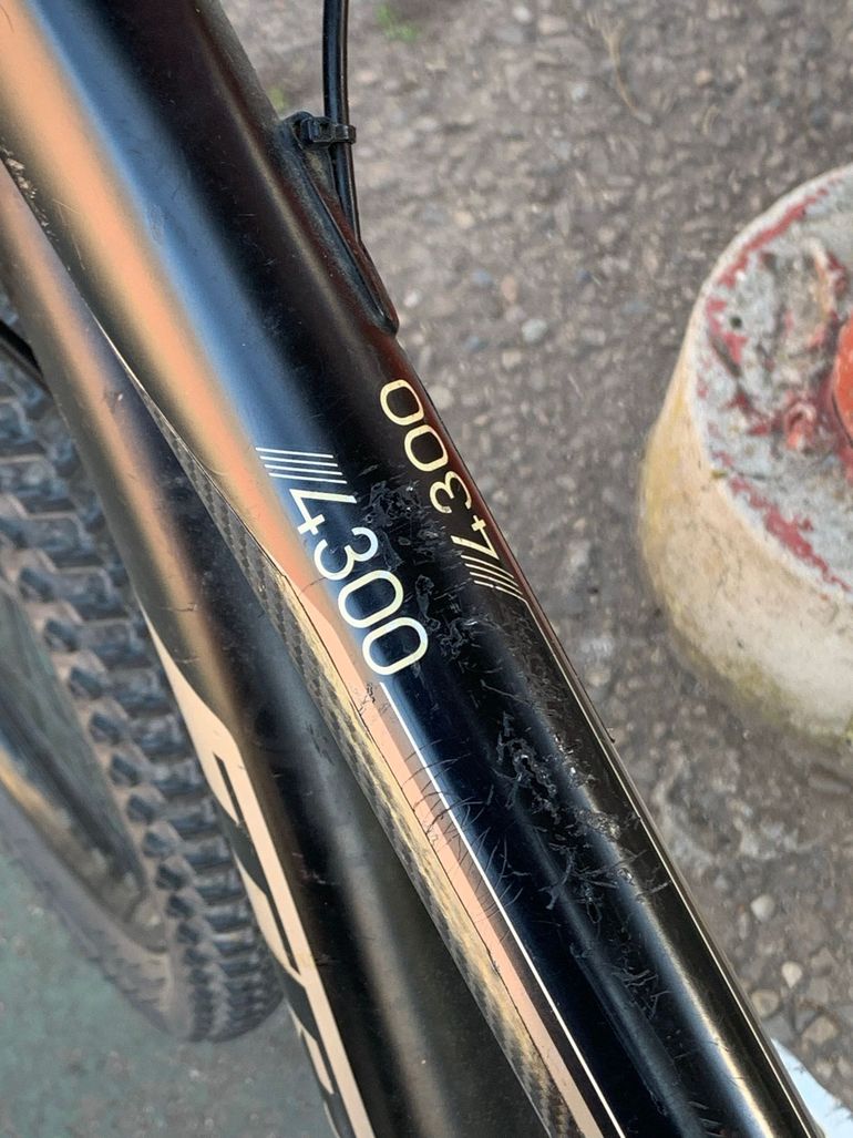 Used Trek 3700 Disc 2015 2015 Mountainbike — image 4 of 8