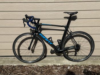 Giant, TCR Advanced 2 2019