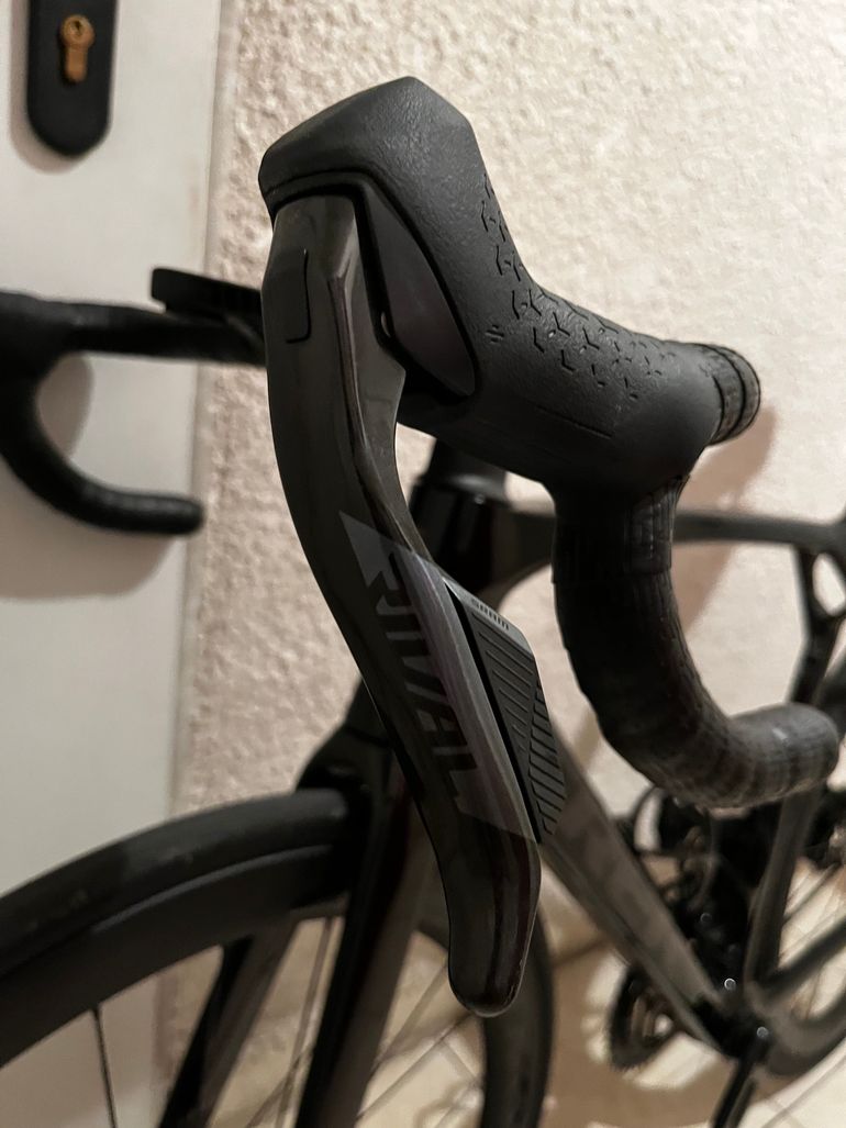 Used Trek Trek Madone Sl 6 Axs 2026 Road & Gravel, Black — image 14 of 16