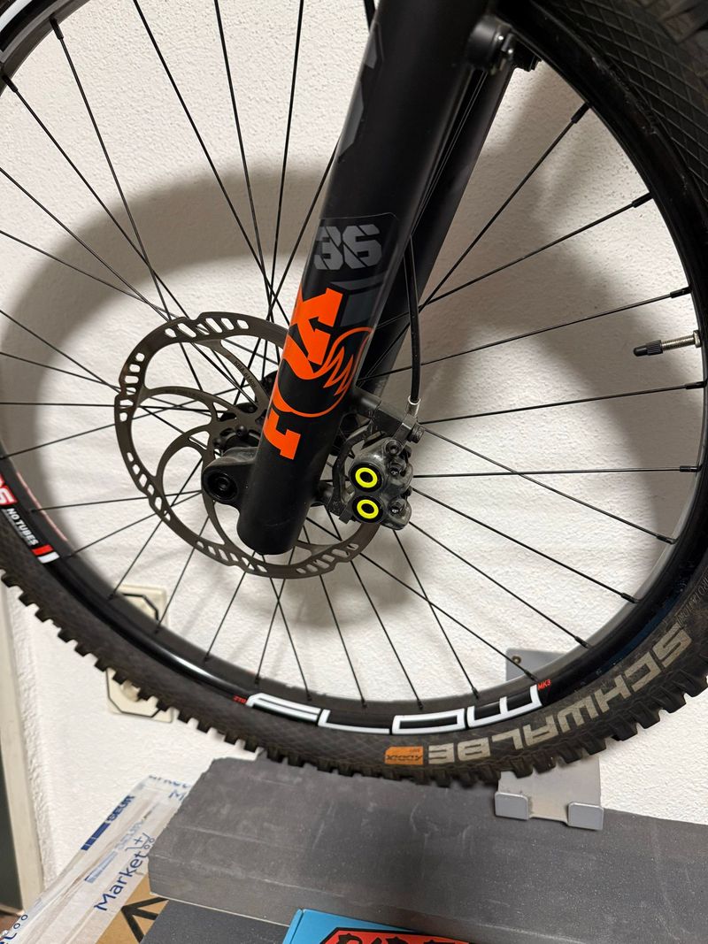 Propain Tyee AL 27.5 Start 2021 2021 Mountainbike usato, Grigio chiaro — immagine 4 di 7