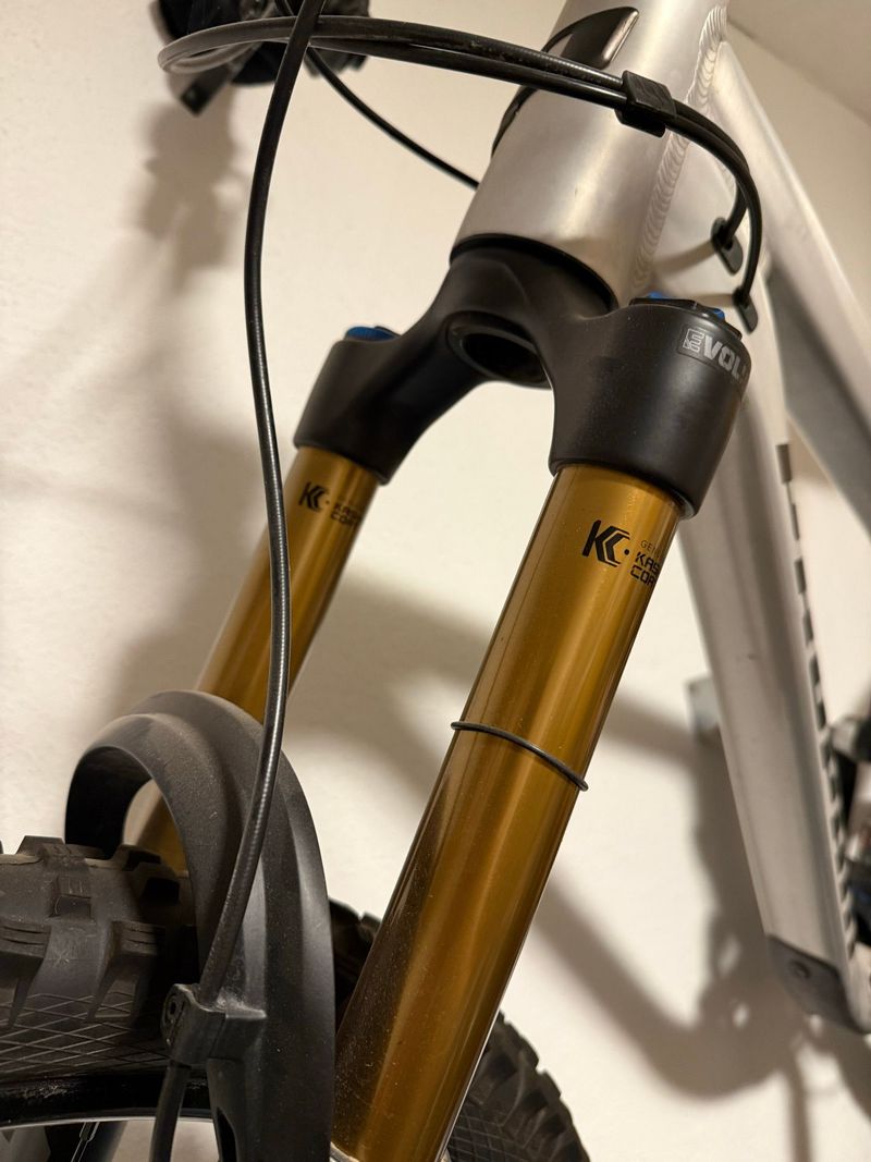 Propain Tyee AL 27.5 Start 2021 2021 Mountainbike usato, Grigio chiaro — immagine 6 di 7