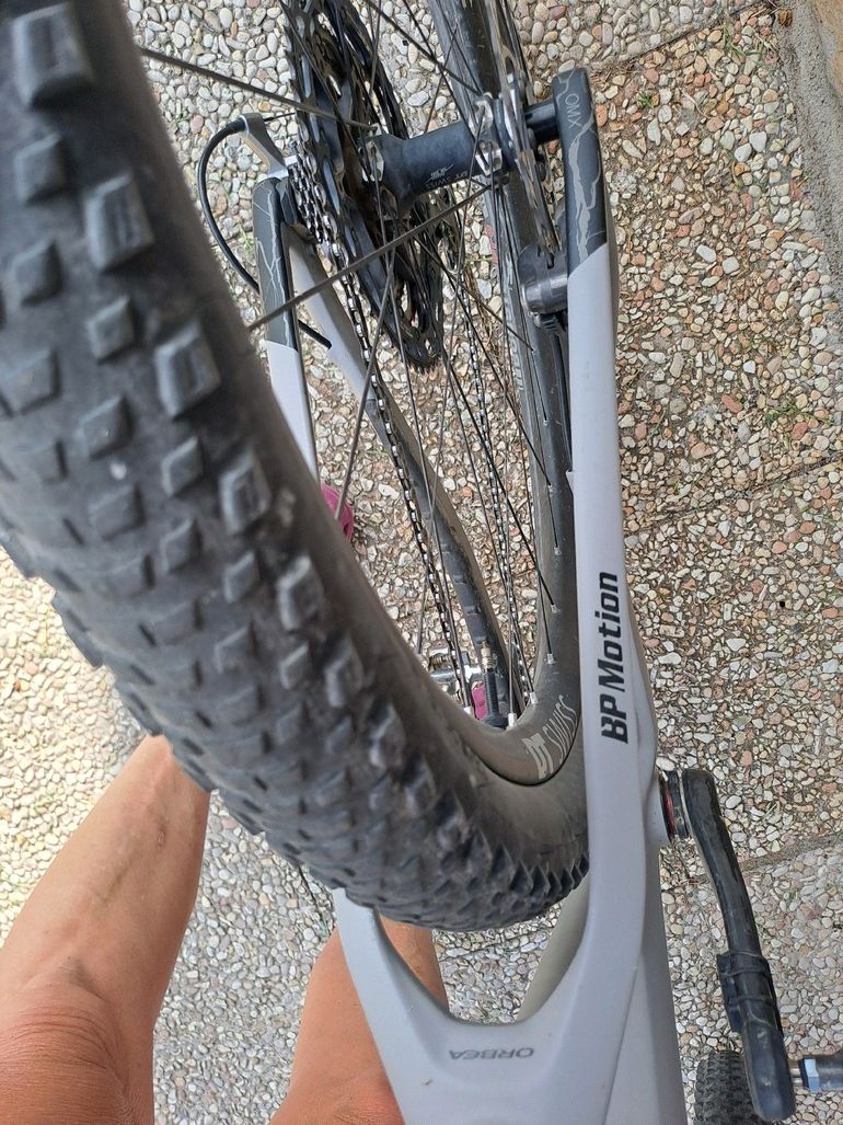 Orbea ALMA M TEAM 2021 2021 Mountainbike usato, Grigio chiaro — immagine 10 di 15