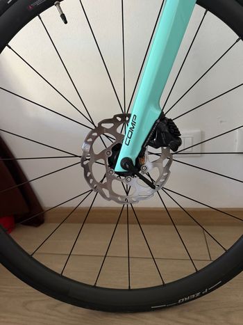 Used Bianchi Specialissima Shimano 105 Di2 2025 Road & Gravel — image 6 of 8