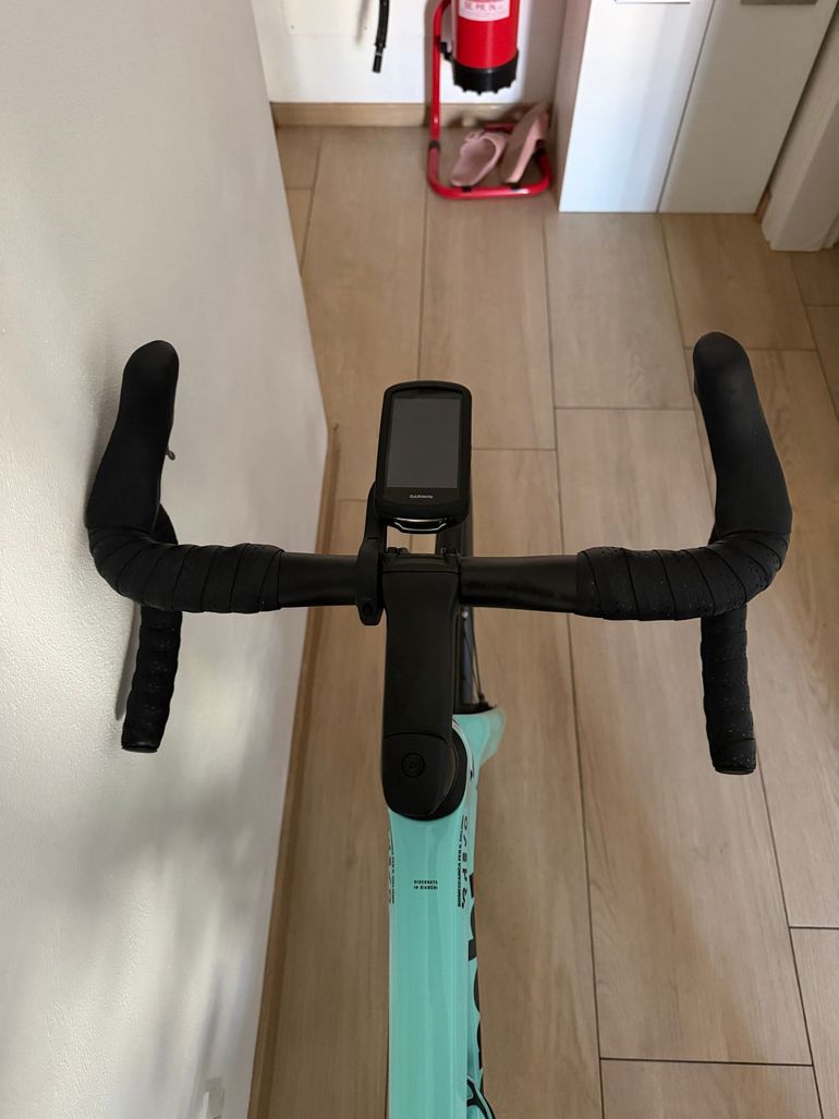 Used Bianchi Specialissima Shimano 105 Di2 2025 Road & Gravel — image 7 of 8