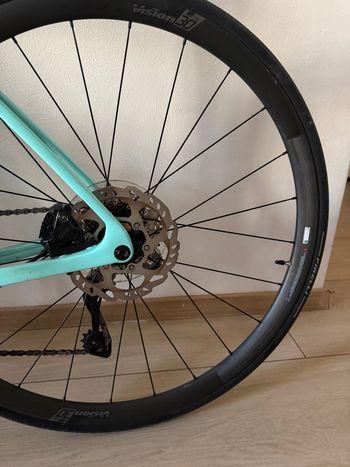 Used Bianchi Specialissima Shimano 105 Di2 2025 Road & Gravel — image 8 of 8