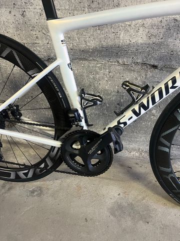 Used Specialized Tarmac Shimano Ultegra Di2 2023 Road & Gravel, White — image 3 of 10