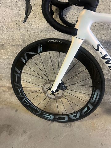 Used Specialized Tarmac Shimano Ultegra Di2 2023 Road & Gravel, White — image 4 of 10
