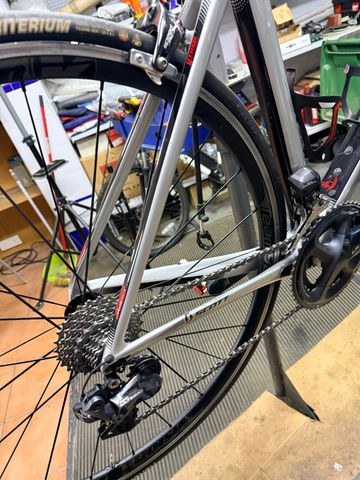 Used Scott Foil 15 Custom Shimano Ultegra Di2 2015 Road & Gravel, Light Gray — image 2 of 5