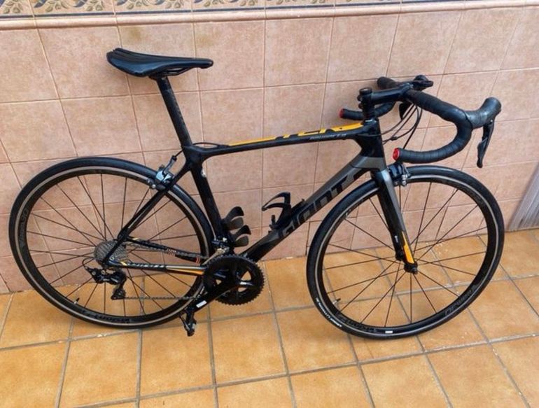 Used Giant TCR Advanced 2 2019 2019 Road & Gravel, Light Gray — image 1 of 3