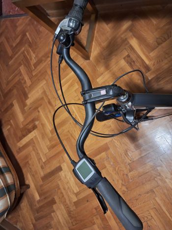 Used Trek Verve+ Shimano Altus 2025 Urban, Green — image 3 of 5