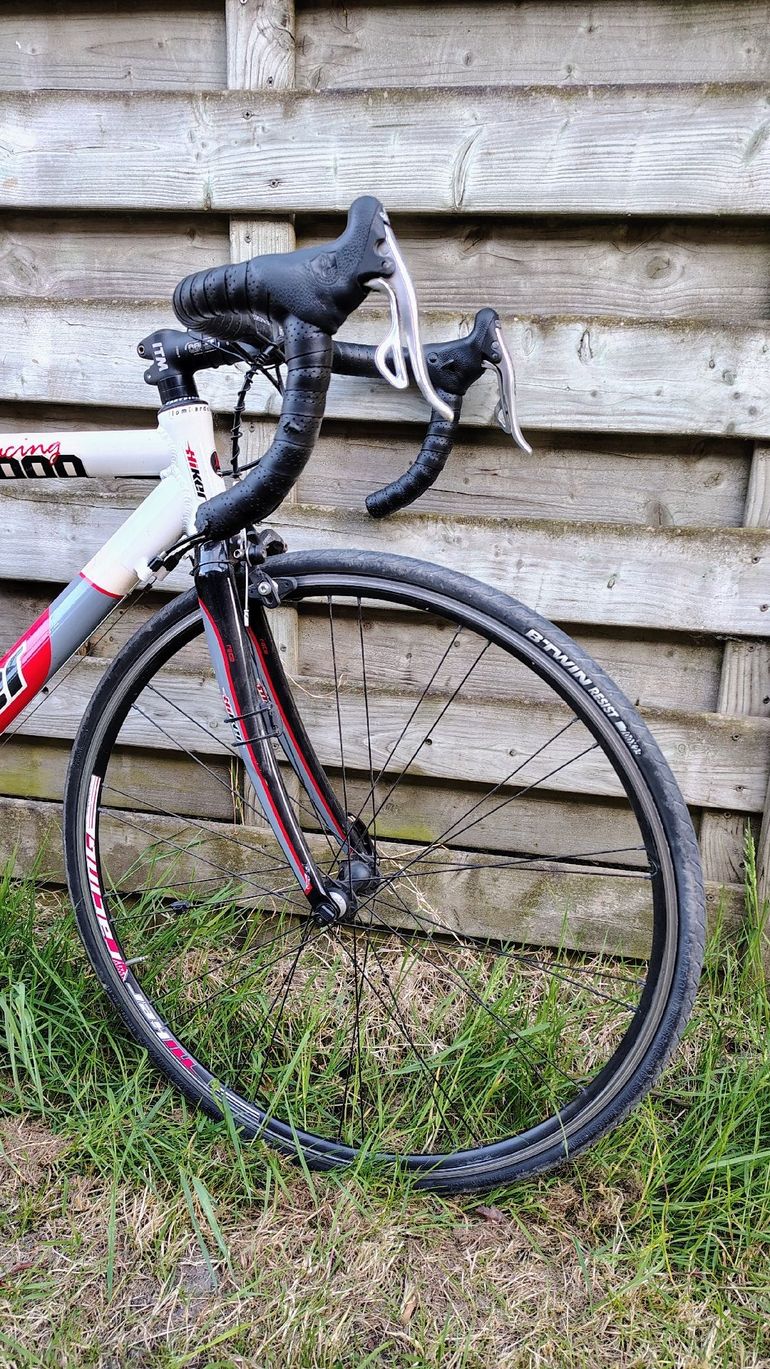 Used hicker Hicker Custom Campagnolo Veloce 2013 Road & Gravel, Rot — image 2 of 12