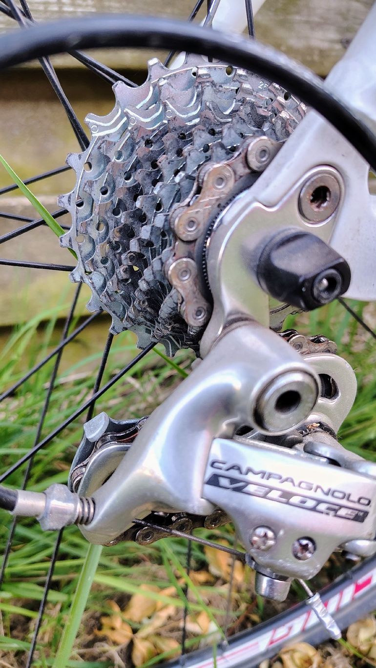 Used hicker Hicker Custom Campagnolo Veloce 2013 Road & Gravel, Rot — image 12 of 12