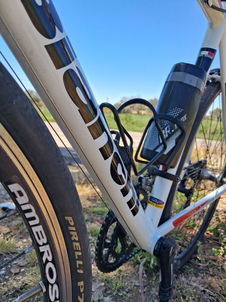 Used Bianchi Nirone Campagnolo Veloce 2011 Road & Gravel, Blanco — image 11 of 20