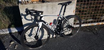 Used Trek Madone SRAM Red eTap 2017 Road & Gravel, Weiß — image 15 of 16